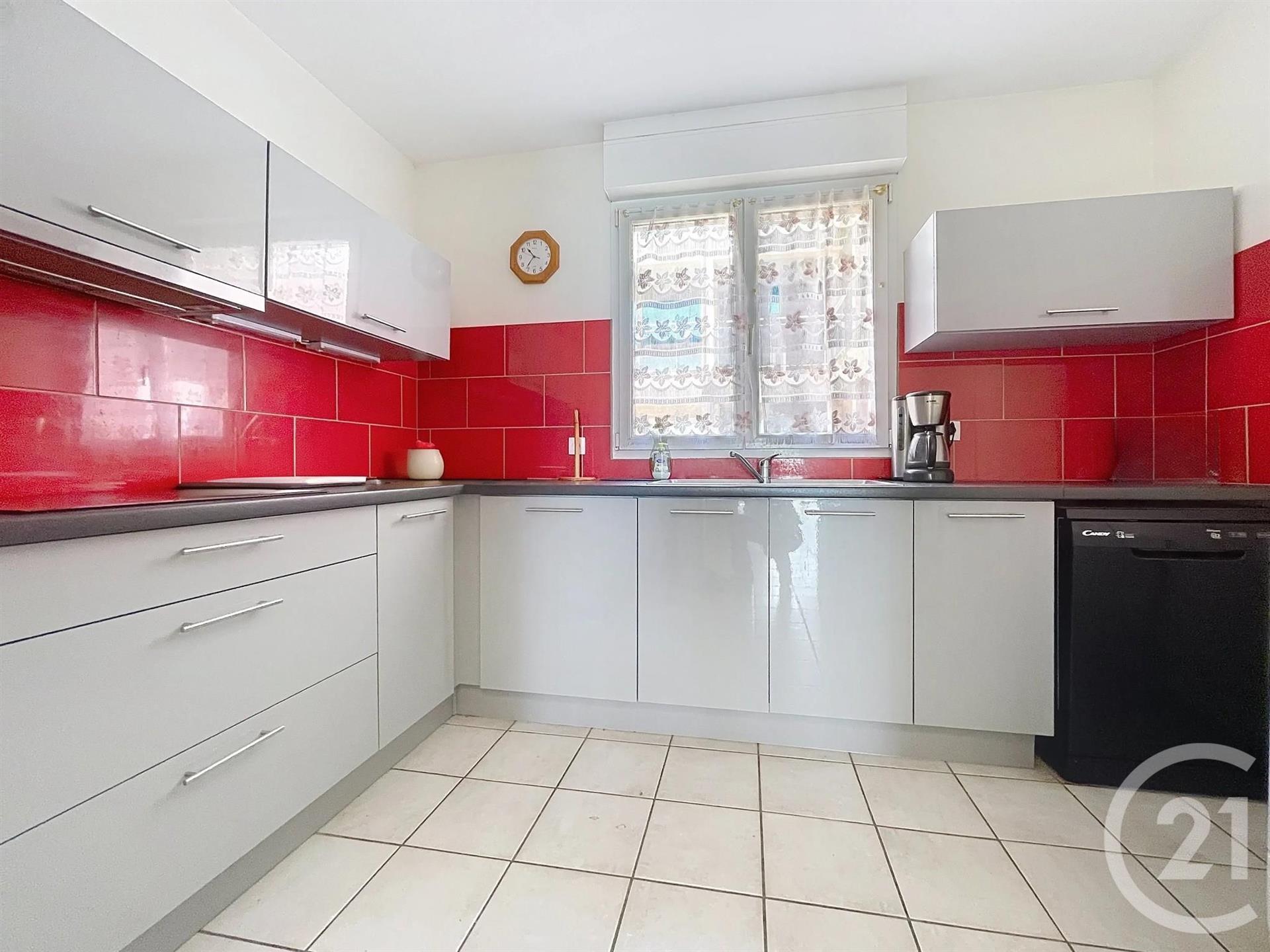 Purchase: Apartment (66160)