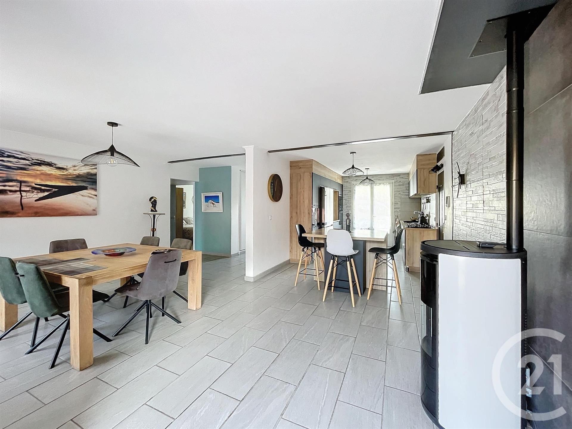 Purchase: House (66400)