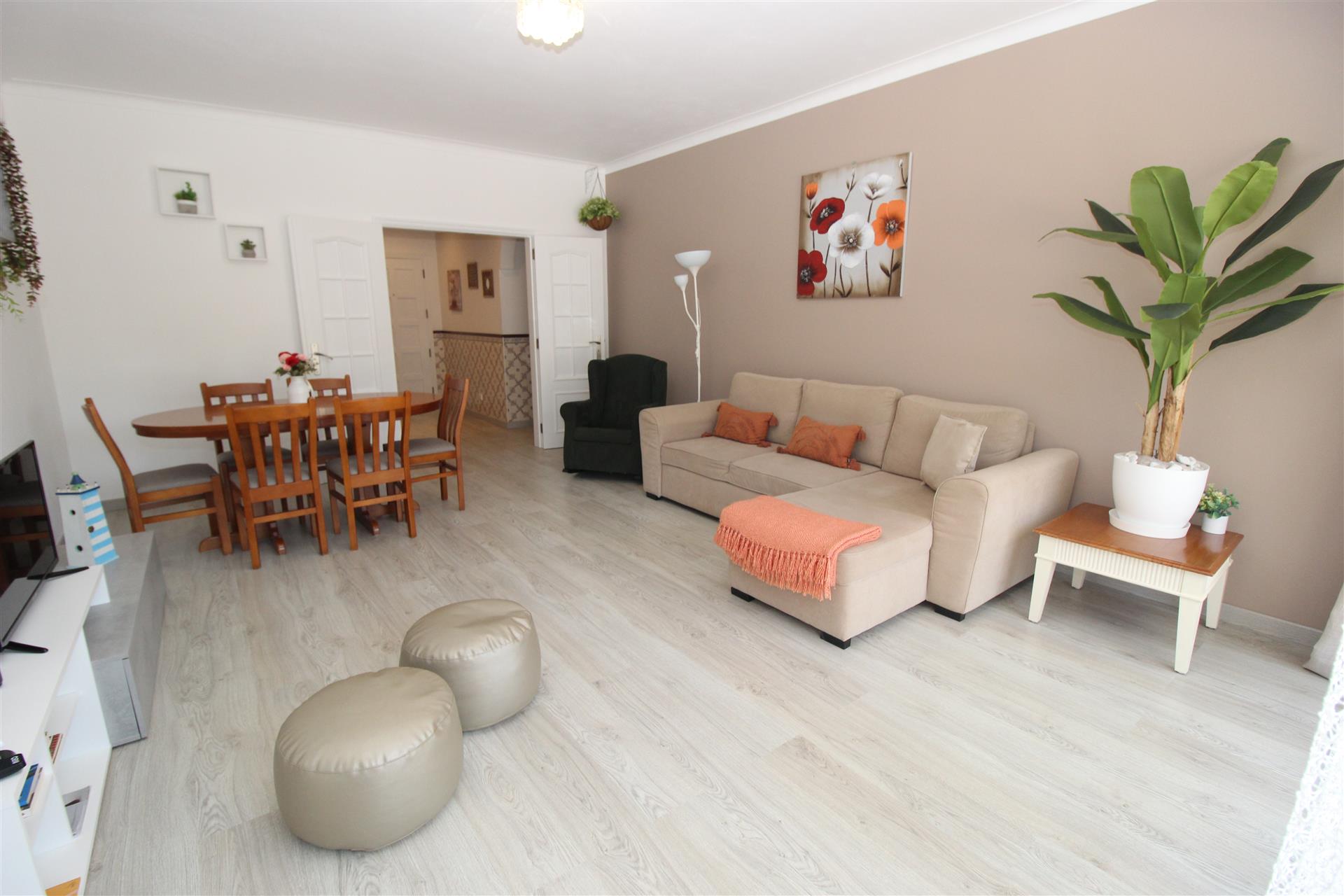 Compra: Apartamento (8600)