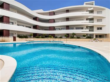 Apartment in Porto de Mós Lagos, mit Meerblick und über die Landschaft