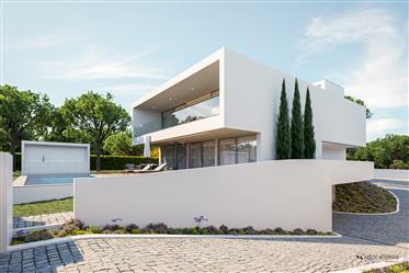 Terrain constructible avec projet approuvé pour une villa moderne à Lagos