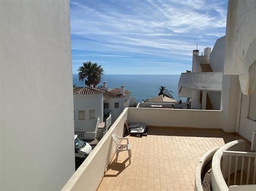 2-Zimmer-Wohnung direkt am Meer mit Panoramablick auf den Ozean in Praia da Luz