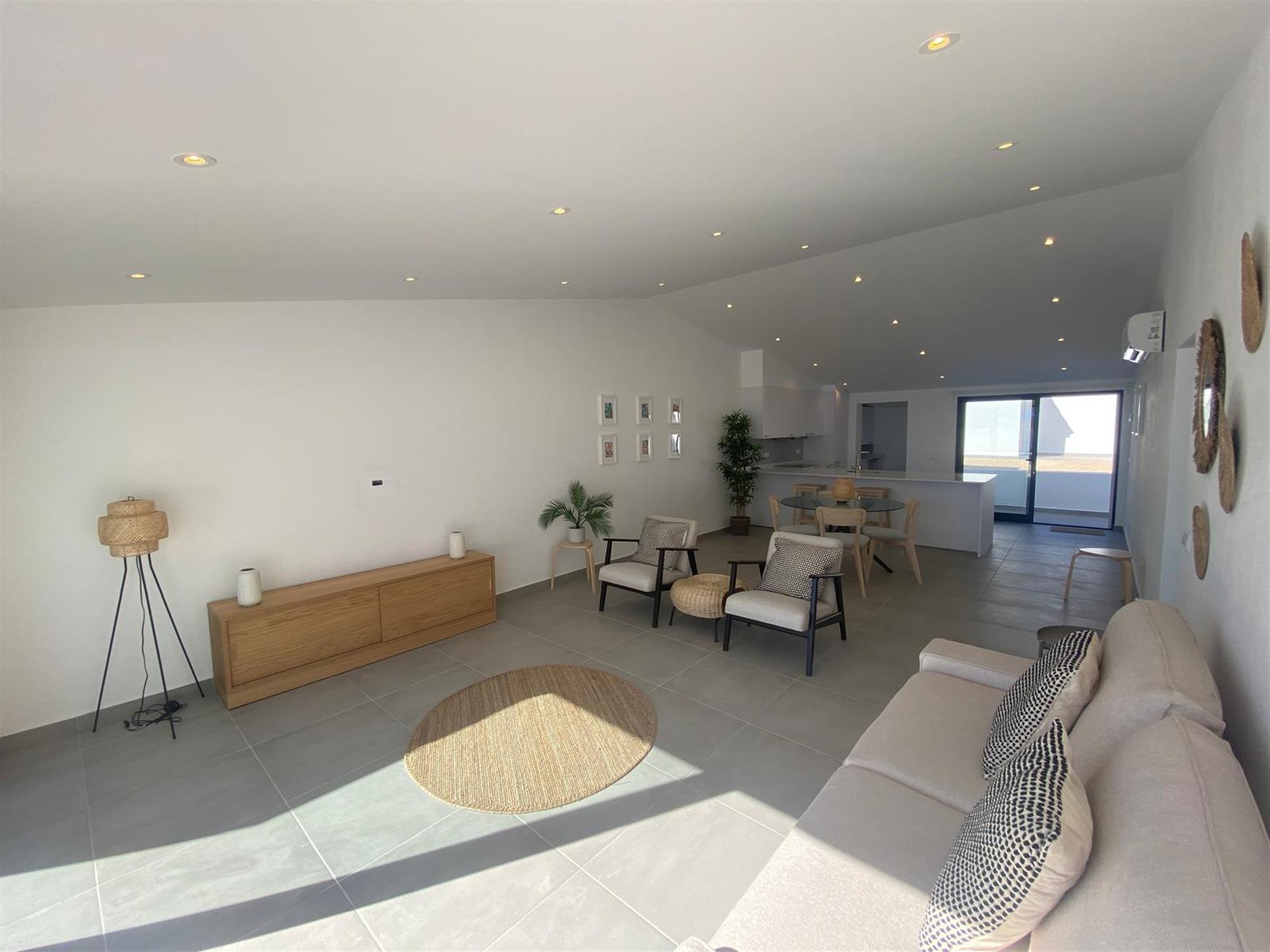 2+1 Bedroom townhouse with swimming pool in Montinhos da Luz, Lagos