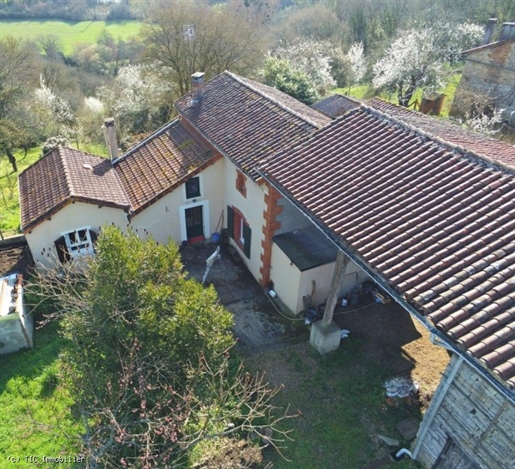 Magnificent Views : 2 Bedroom House With Garden/Woodland and River Frontage