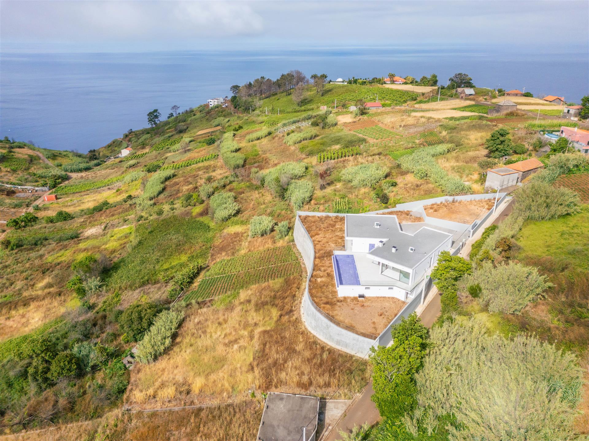 Brand new single-storey T3 villa with sea and mountain views - Raposeira, Fajã da Ovelha, Calheta