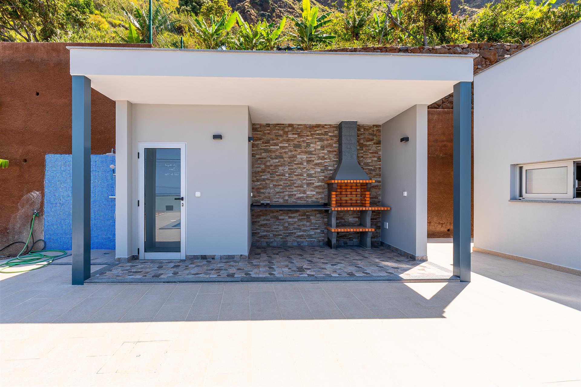 4-Bedroom House | Paul do Mar - Calheta