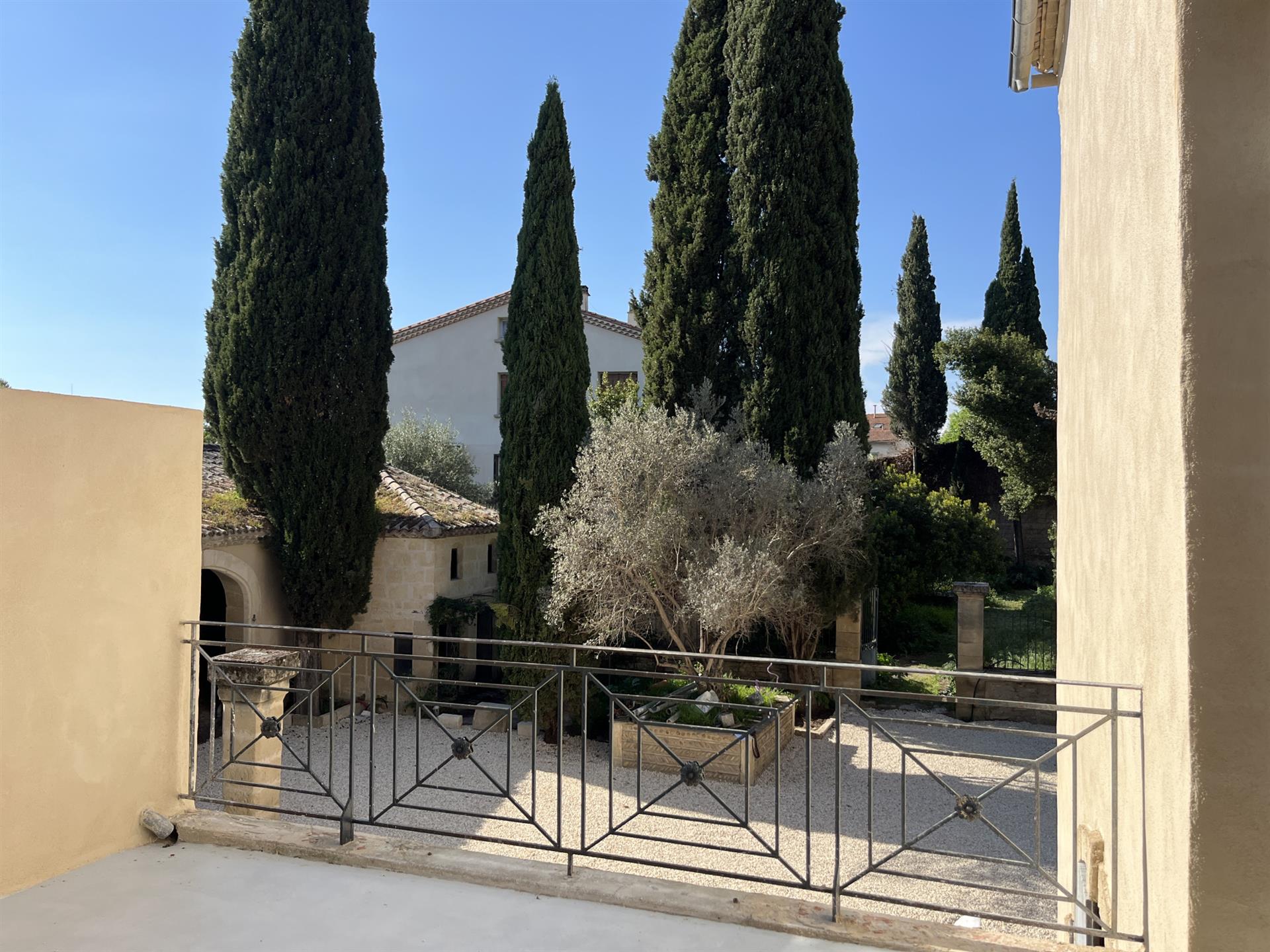 Sommieres Apartment For Sale With Parking