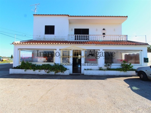 2 bedroom villa with commerce in Vale Carro