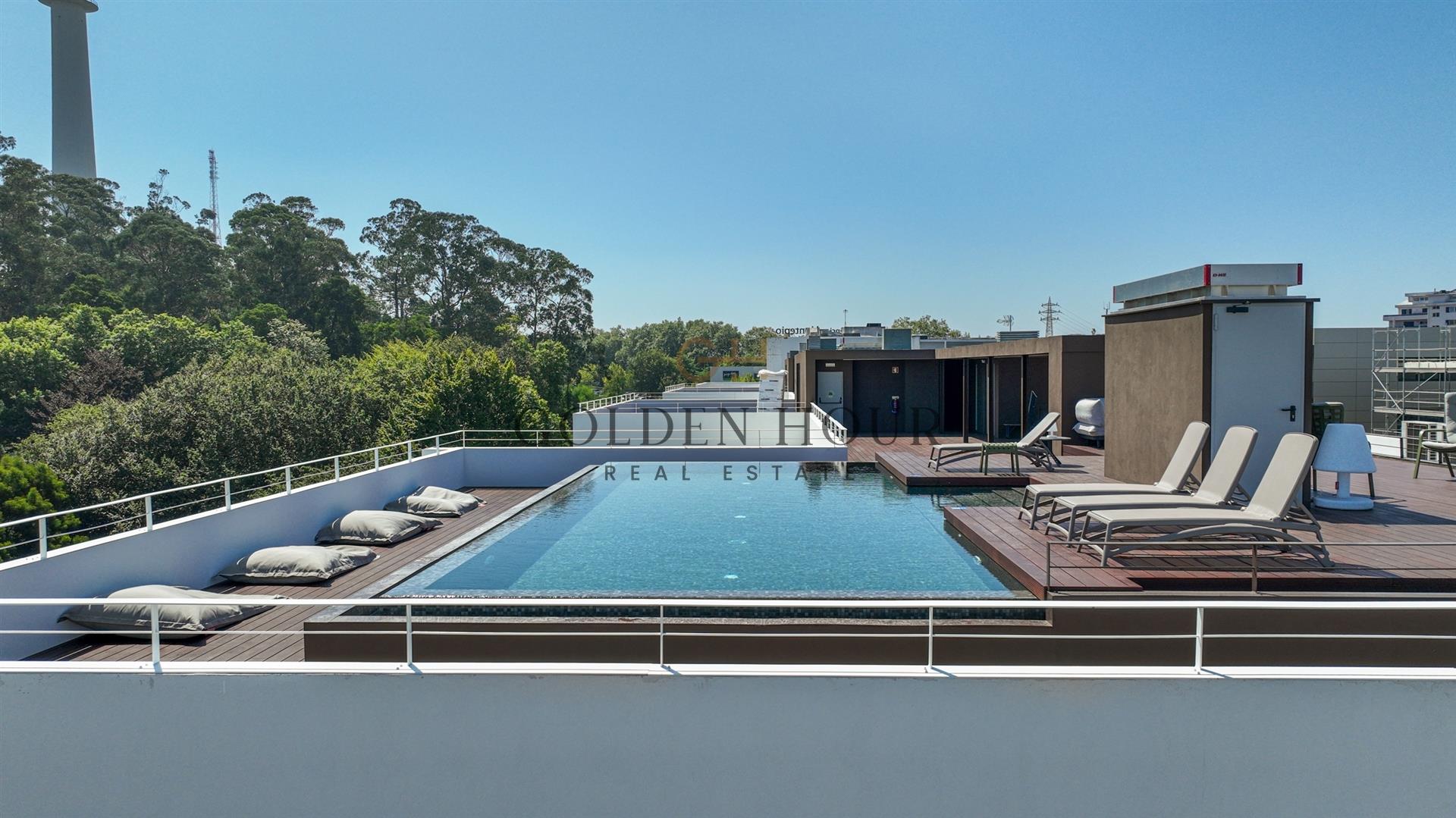 Wohnung 4 Schlafzimmer Dúplex Verkaufen in Mafamude e Vilar do Paraíso,Vila Nova de Gaia