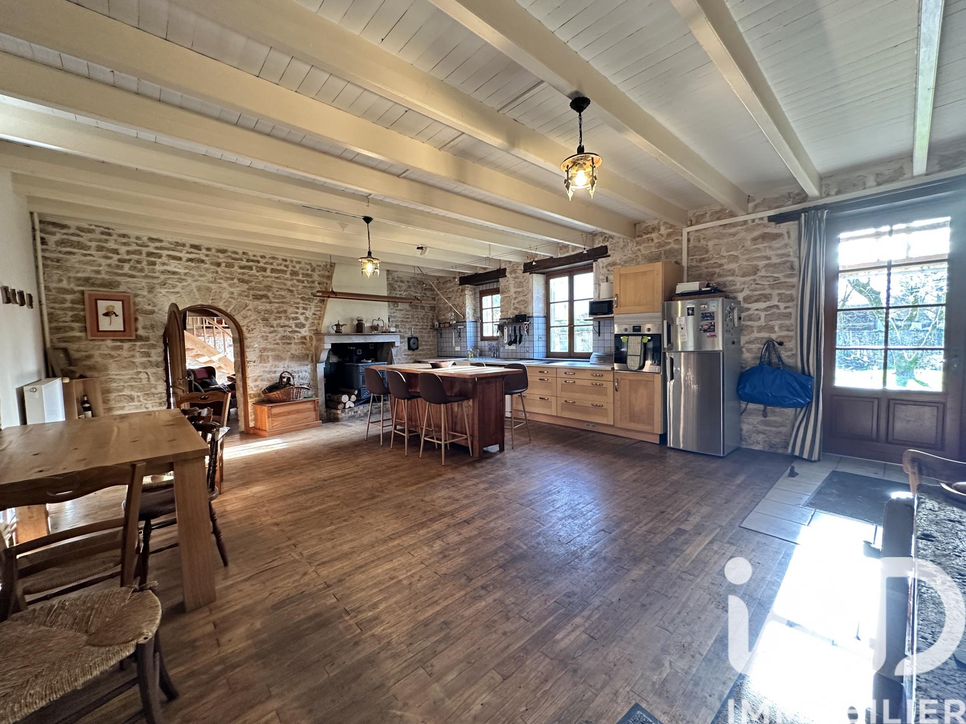 Maison à vendre, 202m², La Chapelle-Pouilloux