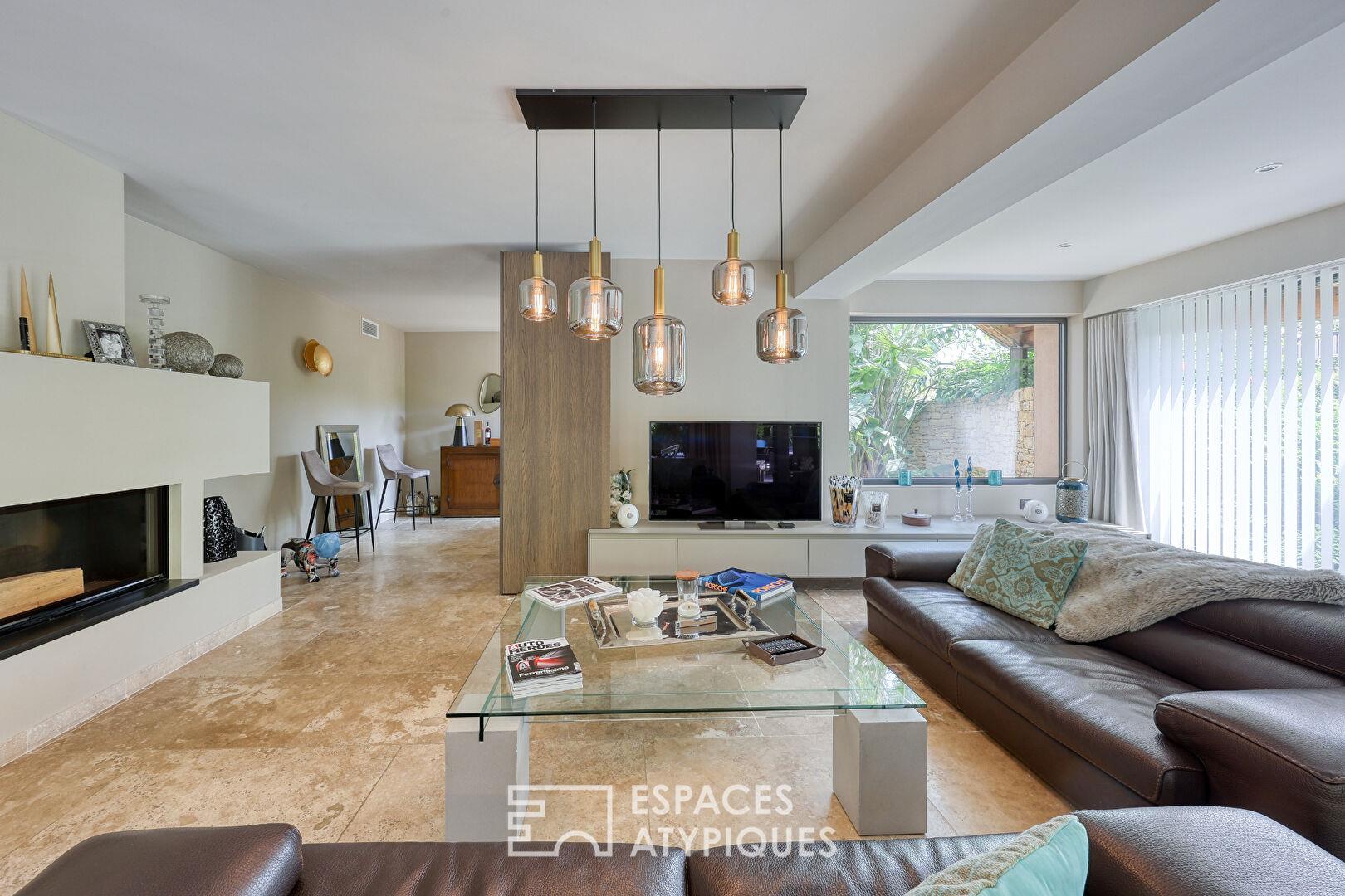 Architect-Designed house close to the beaches