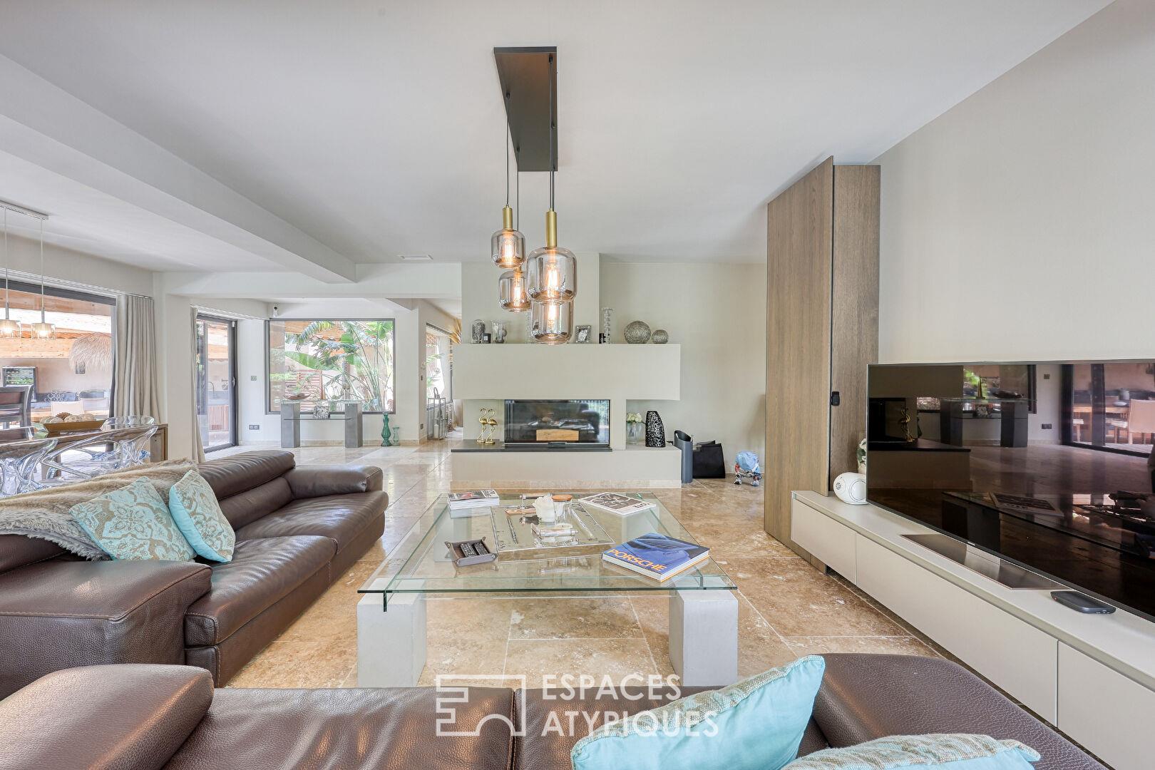 Architect-Designed house close to the beaches