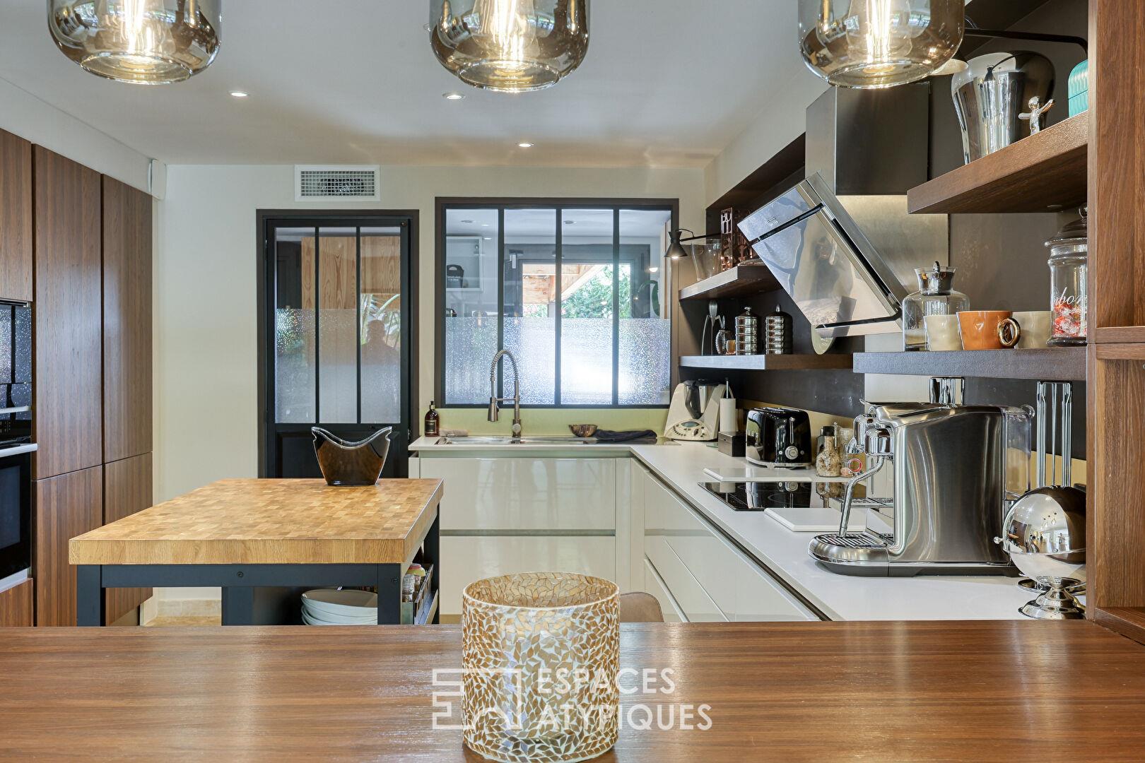 Architect-Designed house close to the beaches