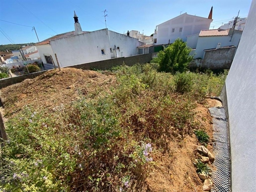 Terreno Urbano Situado em Almádena