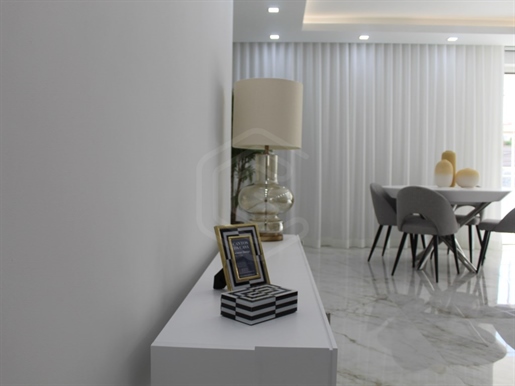 New 3 bedroom apartment with luxury finishes, Lagos, Algarve