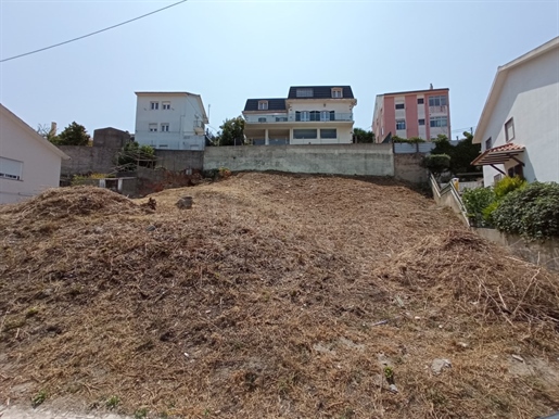 Land with viability to build a house, Porto Salvo, Oeiras