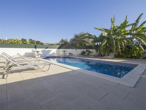 Villa de 4 chambres avec piscine et salle de jeux à Albufeira, Algarve