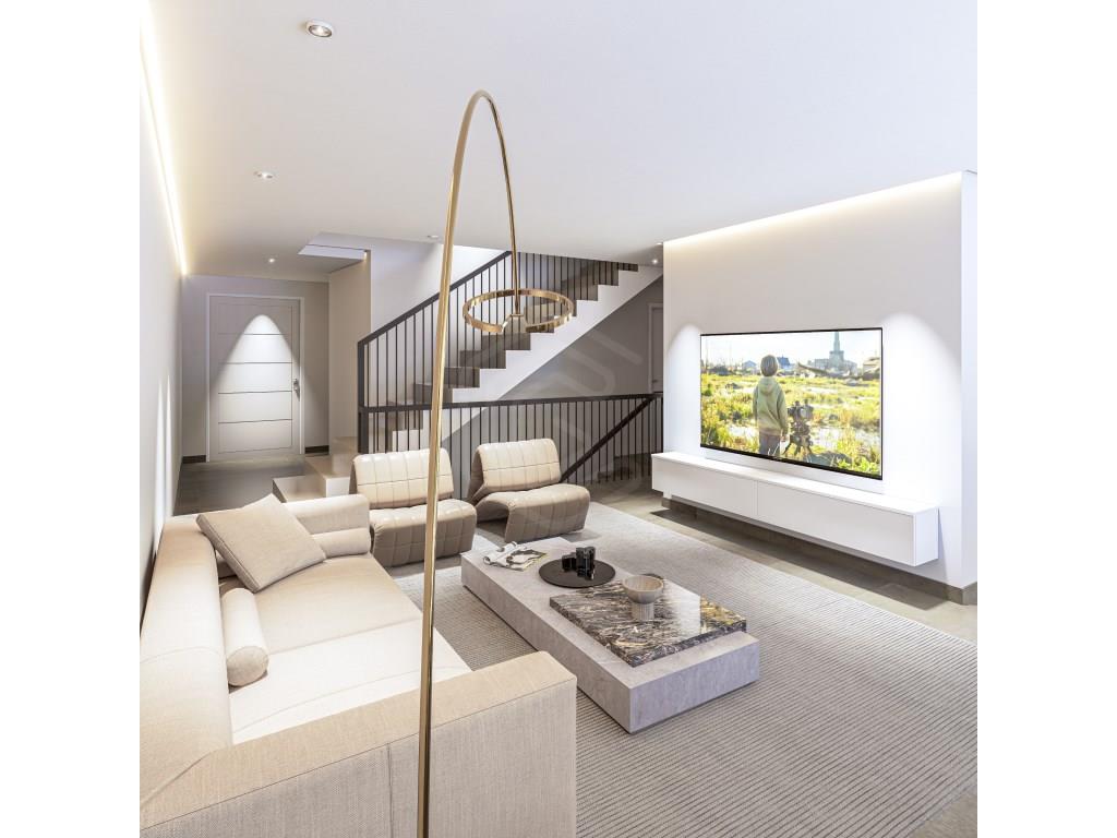 4 bedroom villa in a luxury development next to the Ria Formosa in Faro, Algarve
