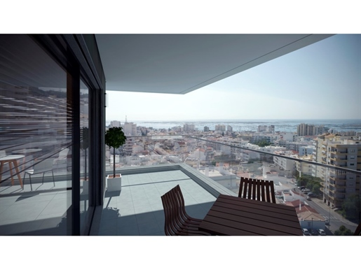 Apartament z 3 sypialniami, basen na dachu, Faro, Algarve