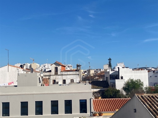 2 bedroom flat very close to the centre of Loulé, Algarve