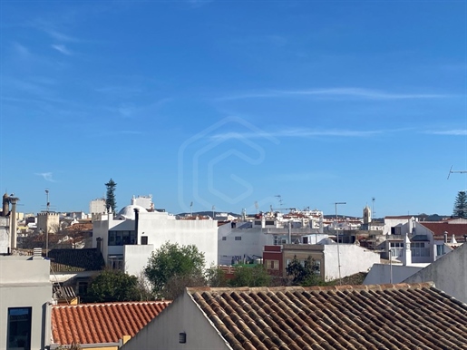 2 bedroom flat very close to the centre of Loulé, Algarve