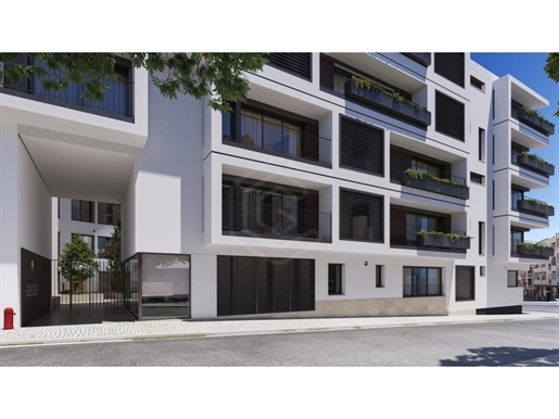 Apartament z 4 sypialniami, najlepsza dzielnica, wspólny basen na dachu i taras, Faro, Algarve