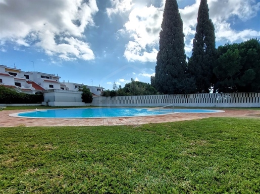 1 bedroom apartment in condominium with pool in Alvor, Algarve