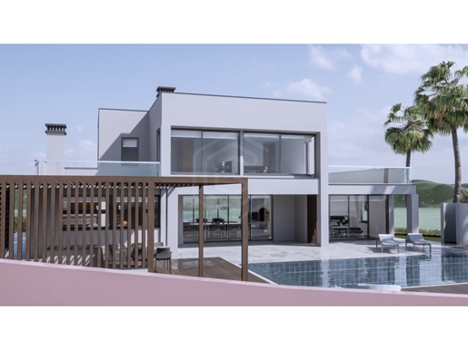 Villa independiente de 4 dormitorios en una zona tranquila donde reina la privacidad, Lagos, Algarve