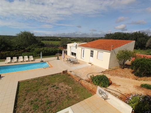 2 bedroom villa with 2 annexes T1 in Lavajo, S. B. Messines, Algarve.