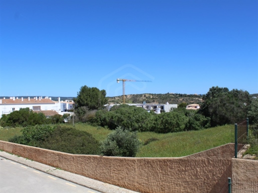 2 Plots of land with approved construction projects in Montinhos de Burgau, Luz, Algarve