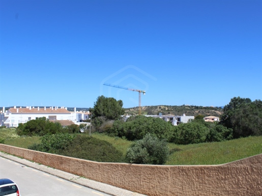 2 Parcelles de terrain avec des projets de construction approuvés à Montinhos de Burgau, Luz, Algarv
