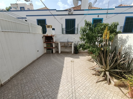 Villa de 2 dormitorios con patio trasero en Tavira, Algarve