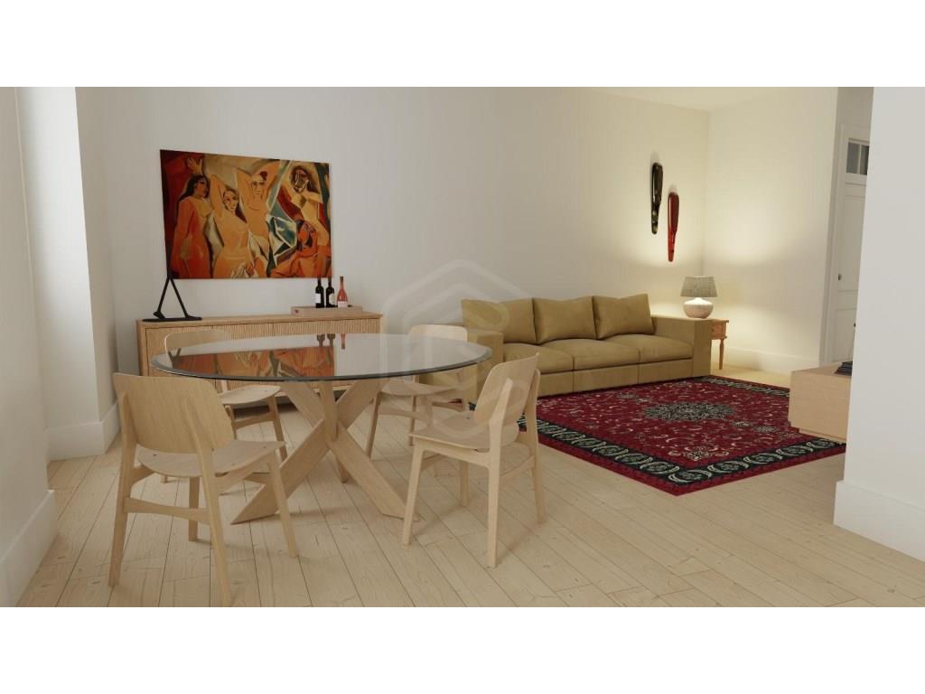 Apartment of 120 m2 with river view with approved project for 3 bedroom duplex with use of attic in