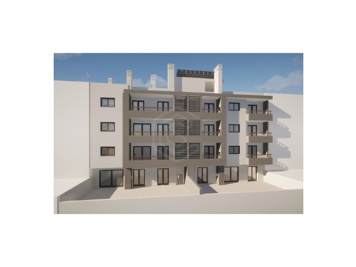 Apartamento T3, com rooftop privativo, Montenegro, Algarve