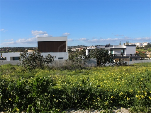 Lote urbano para moradia isolada, Lagos, Algarve