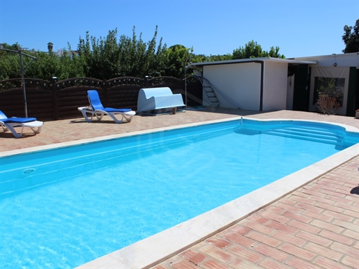 Villa de 4 dormitorios con piscina en Luz de Tavira, Algarve