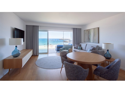 Apartamento T0 Duplex vista mar na primeira linha de praia em Sesimbra