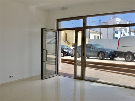 Commercial space in Burgau 100m from the beach, Vila do Bispo, Algarve