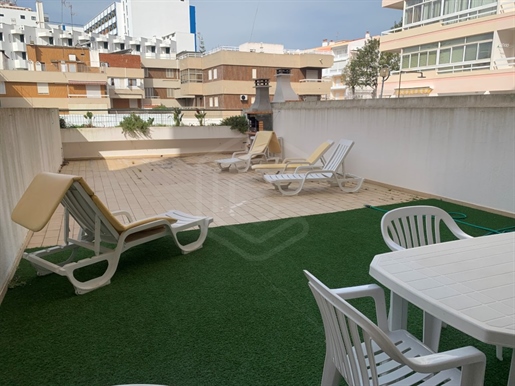1+1 bedroom apartment with private terrace in Monte Gordo, Algarve