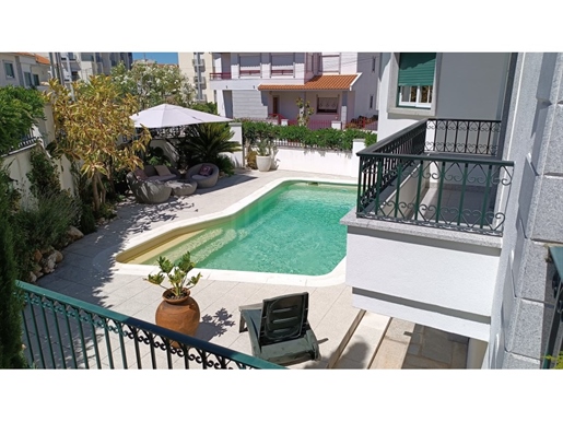 Maison individuelle T6 de 3 étages et avec piscine à Castelo Branco