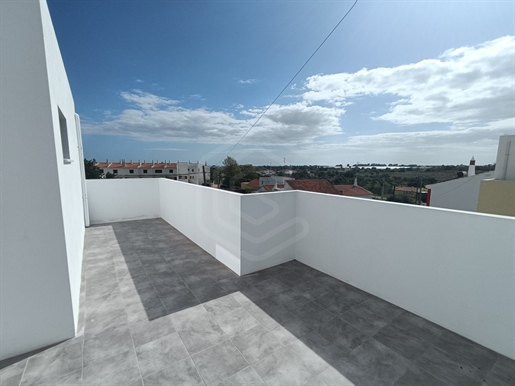 Moradia T3 situada em zona calma, em Vila Nova de Cacela, Algarve