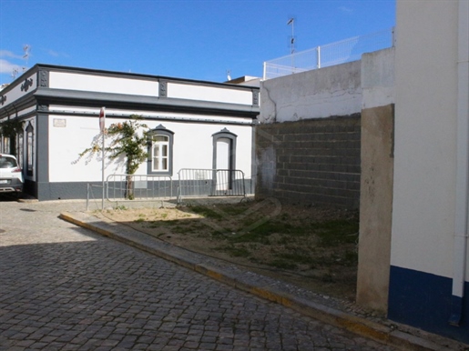 Urban plot near the Ria Formosa in Santa Luzia, Algarve
