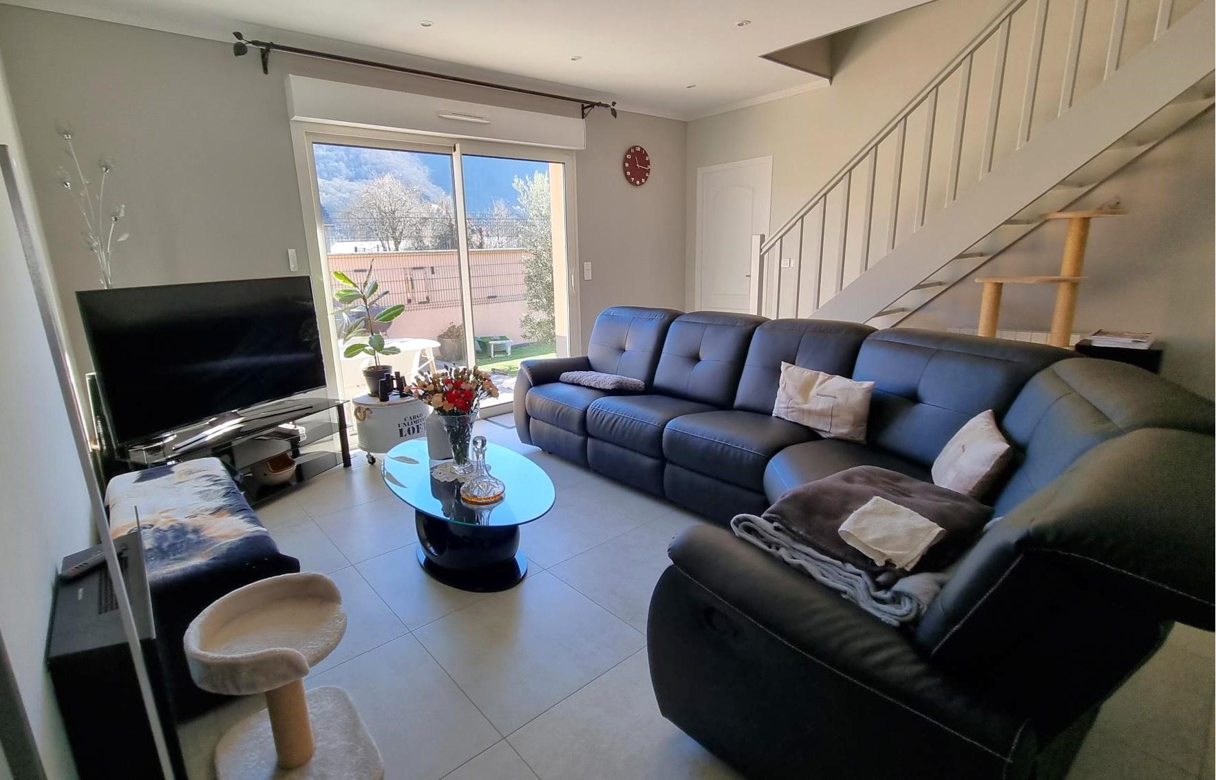 Gaves Valley Recent House Of 196 m2