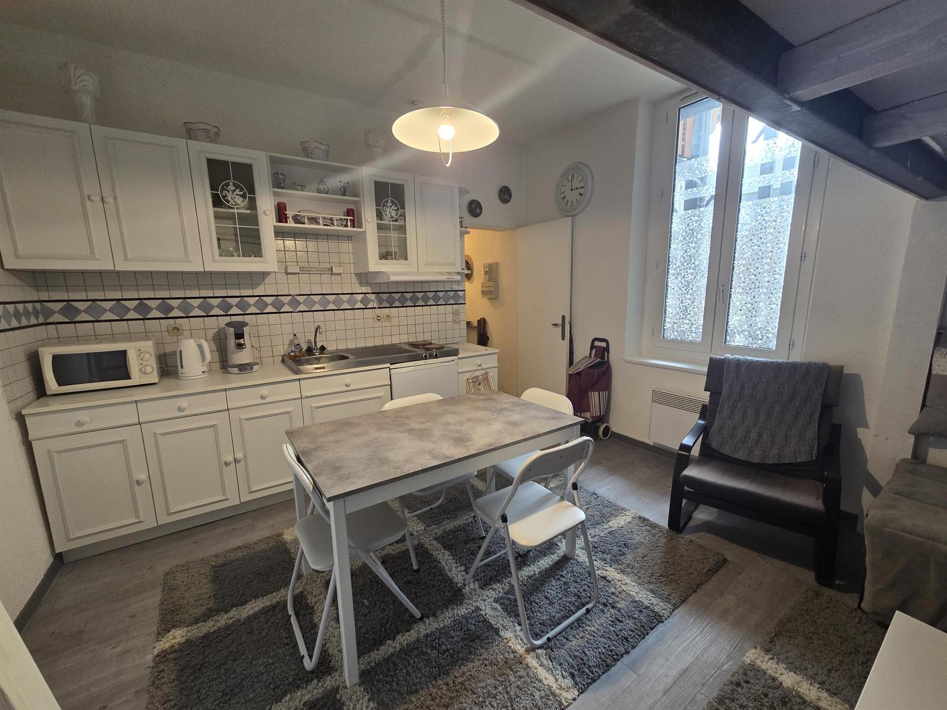Charming 25 m2 mezzanine studio in the heart of Cauterets