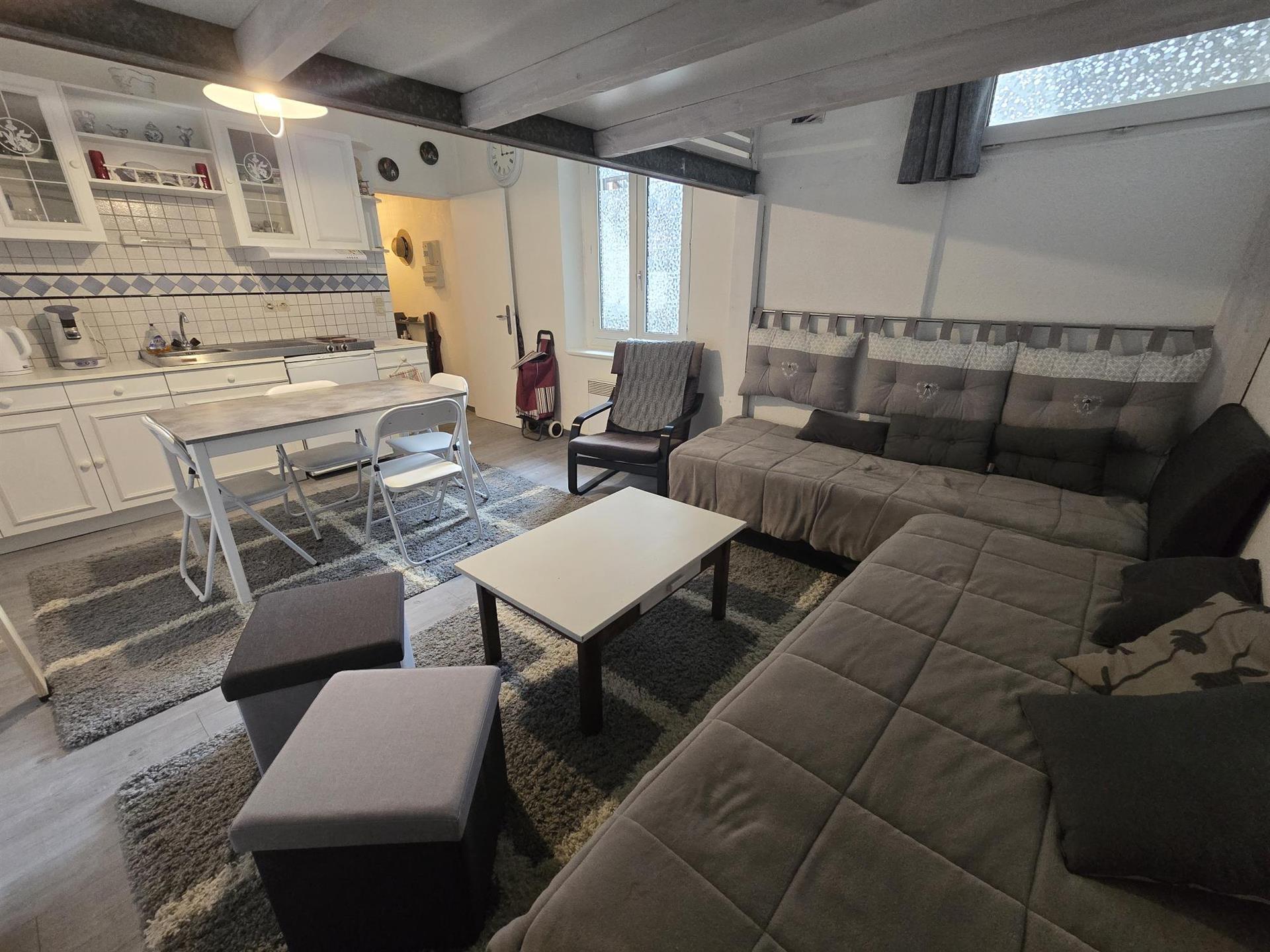 Charming 25 m2 mezzanine studio in the heart of Cauterets