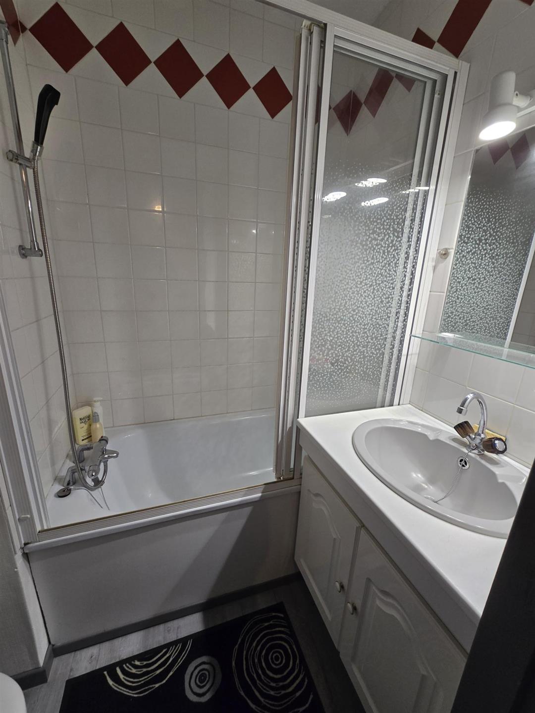 Charming 25 m2 mezzanine studio in the heart of Cauterets