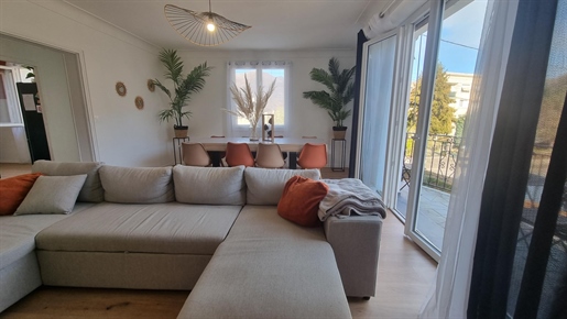 Encantadora casa de 210 m2, dividida en 3 apartamentos, situada en el corazón de Argeles-Gazost - Al