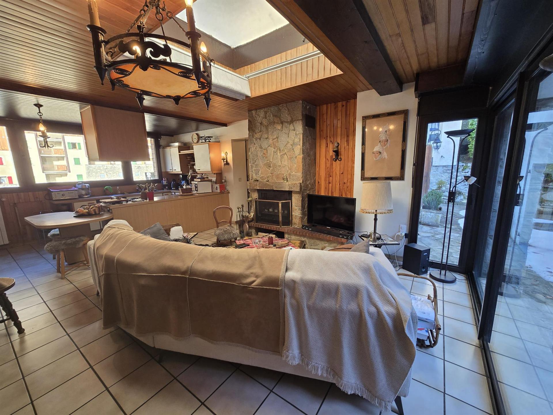 Sale of 5-room house of 150 m2 in Barèges - Near the Grand Tourmalet Ski Resort