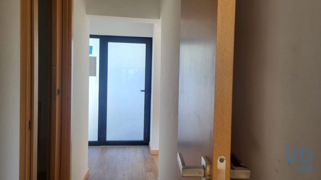 Home / Villa with 3 Rooms in Porto de Mós - São João Baptista e São Pedro with 123,00 m²