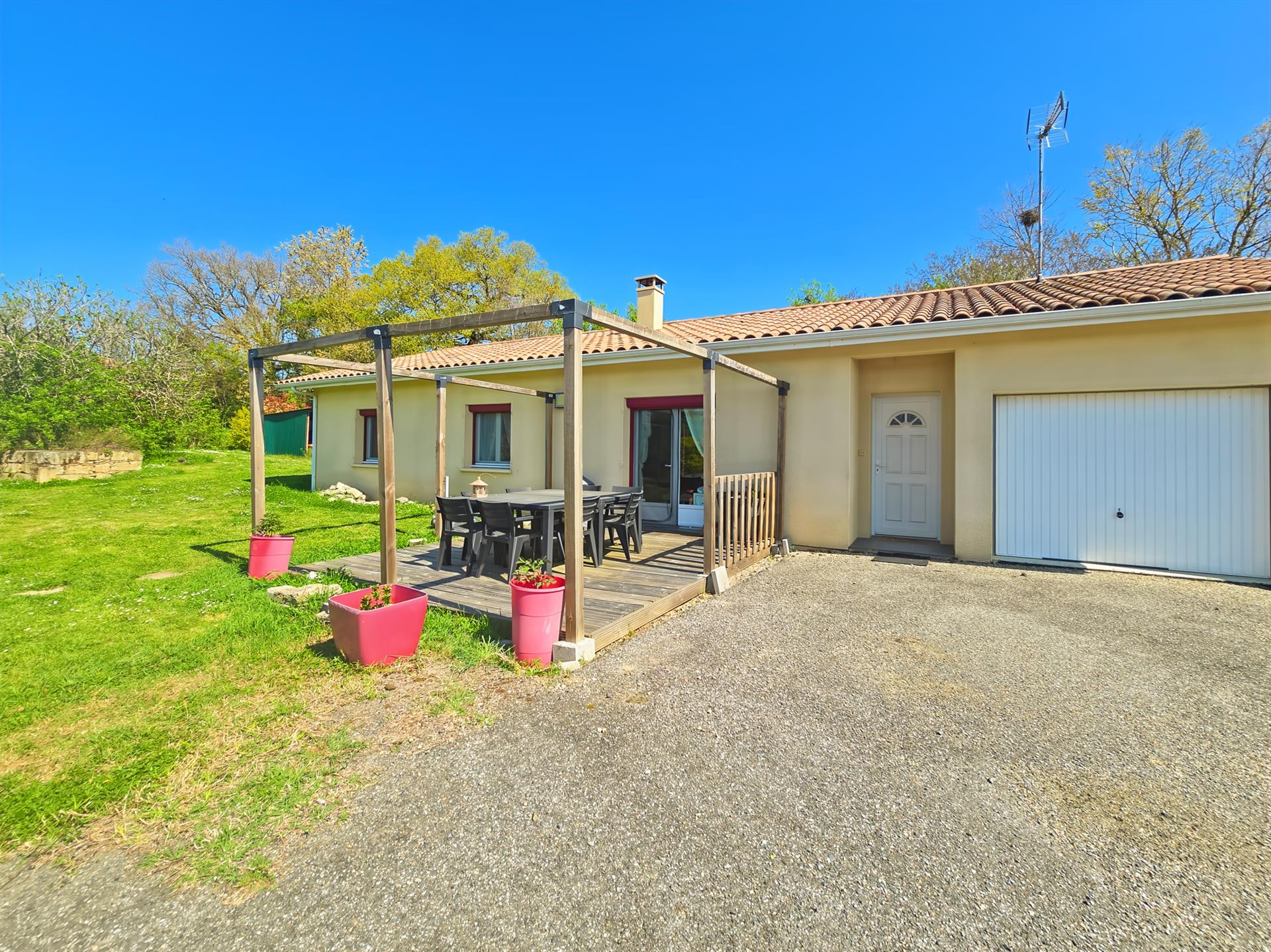 5-Room detached house on a plot of 1192 m2